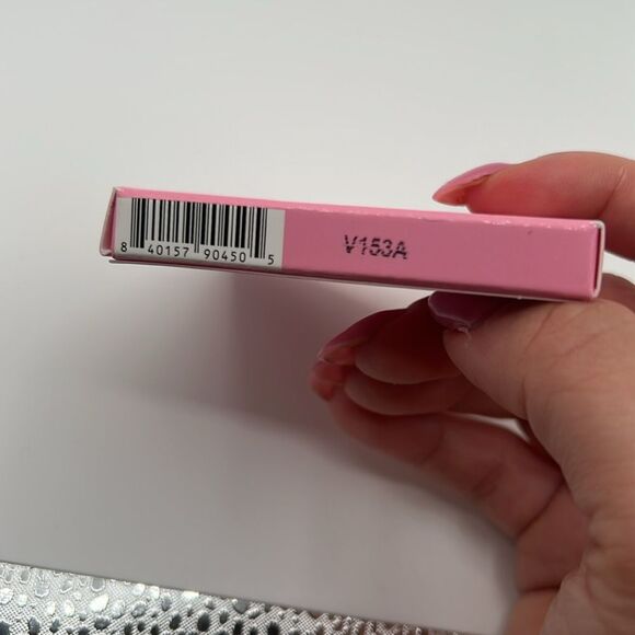 JEFFREE STAR COSMETICS - PRESSED PIGMENT SINGLE - SCENE QUEEN - Picture 5 of 5